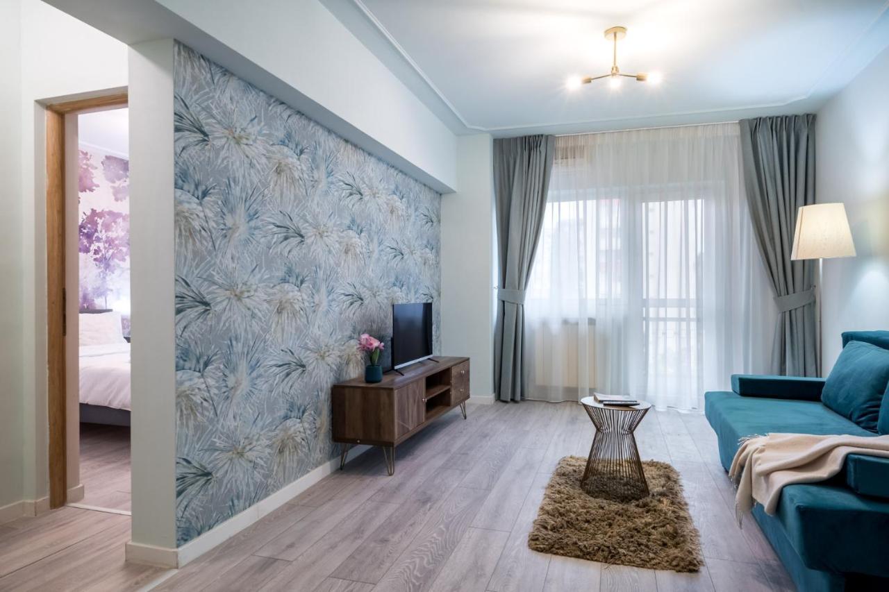 Felicity Apartment By The Park Bukares Bagian luar foto